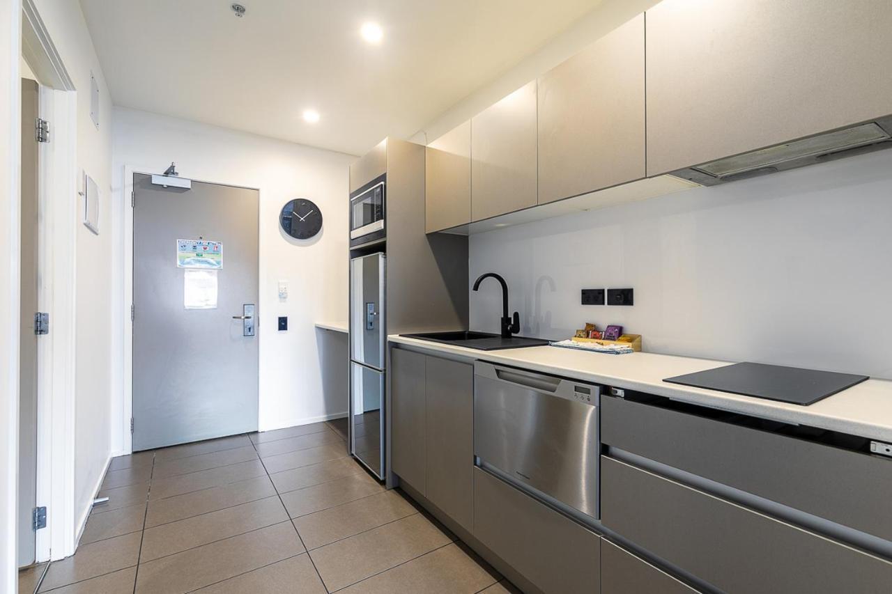 2 Bedroom Apt W/ Private Balcony + Netflix Near Spark! Auckland Buitenkant foto